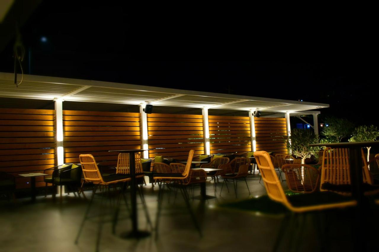 Bluepoint Hotel Tepelene Exterior photo