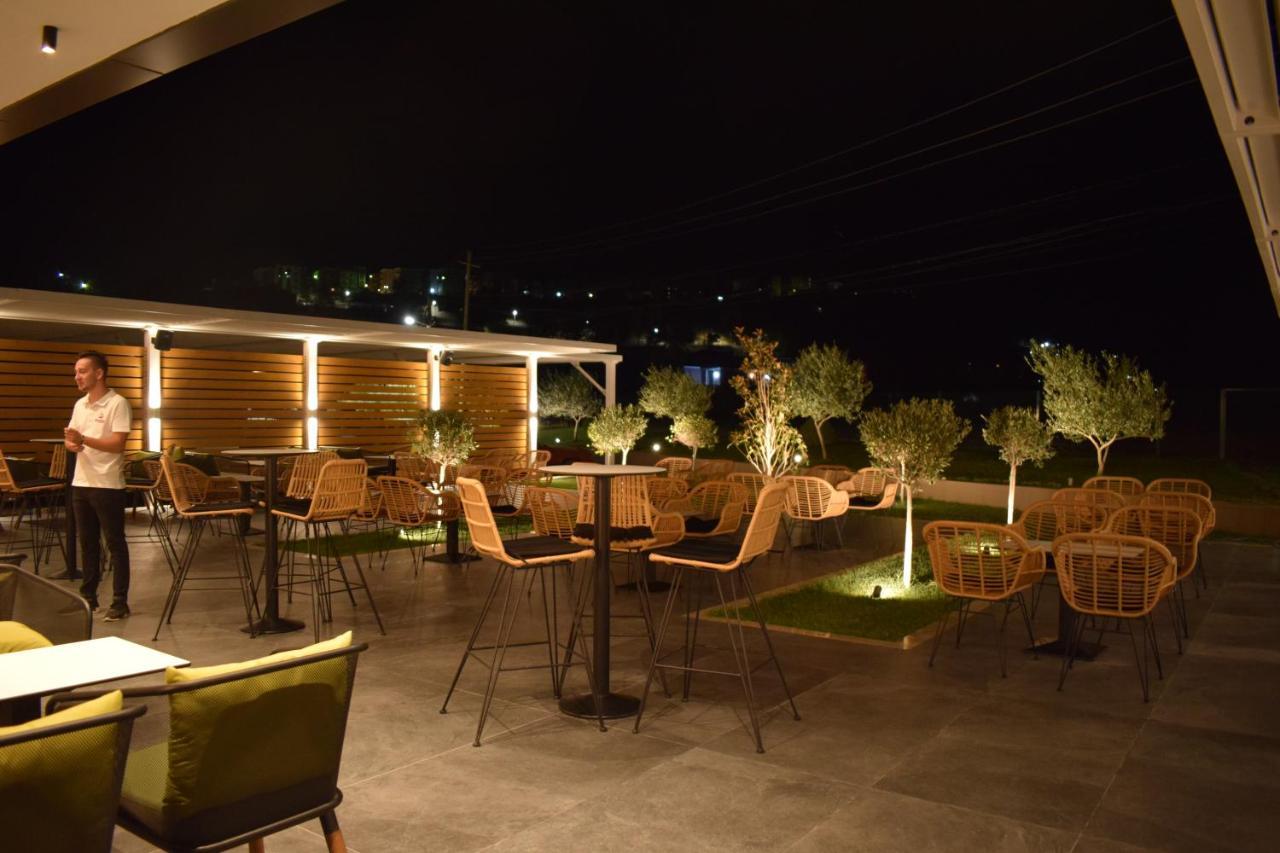 Bluepoint Hotel Tepelene Exterior photo